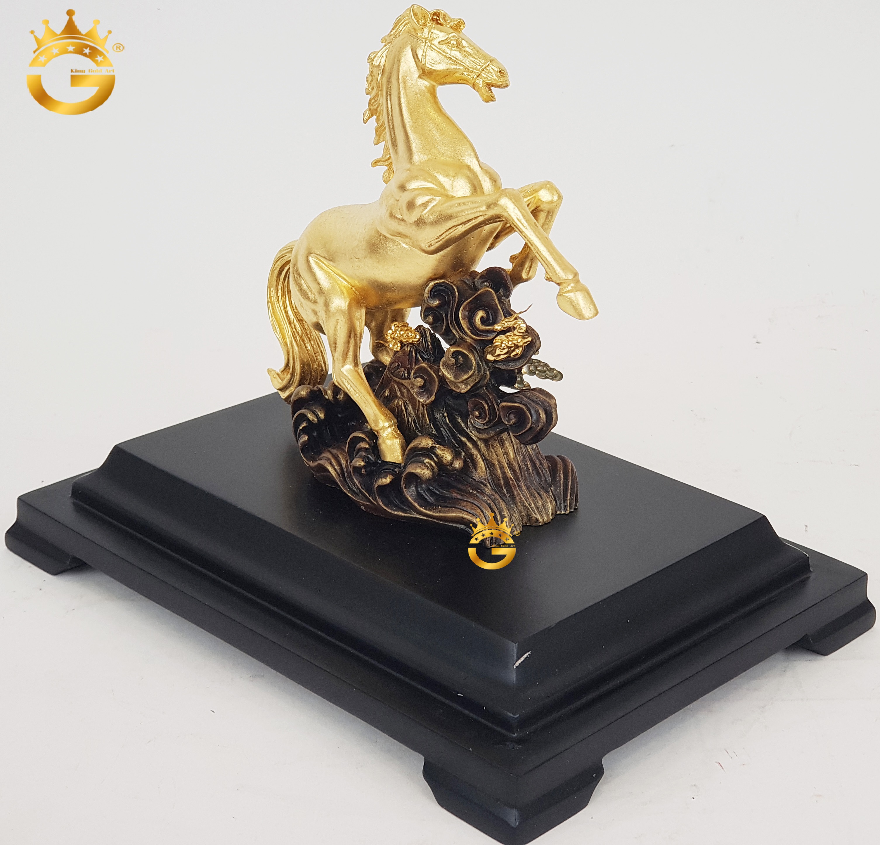 Tượng Ngựa Phong Thủy Dát Vàng 24K